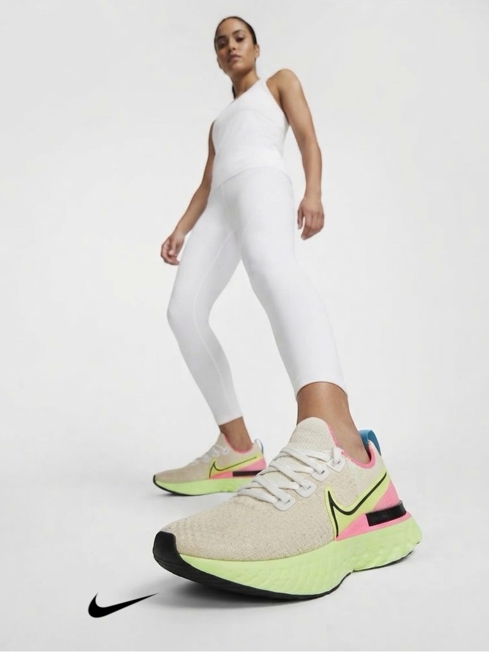 Nike React Infinity Run Flyknit CZ7993-100
Womens 8.5 White Barely Volt Pink Bla